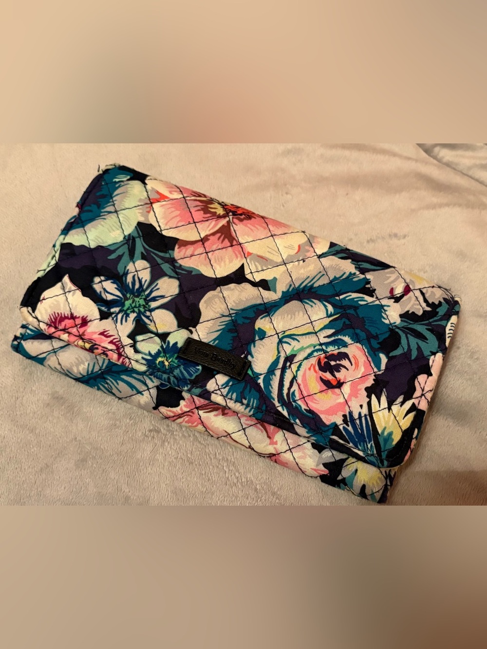 Vera Bradley Quilted Wallet RFID Trifold Island Garden EUC